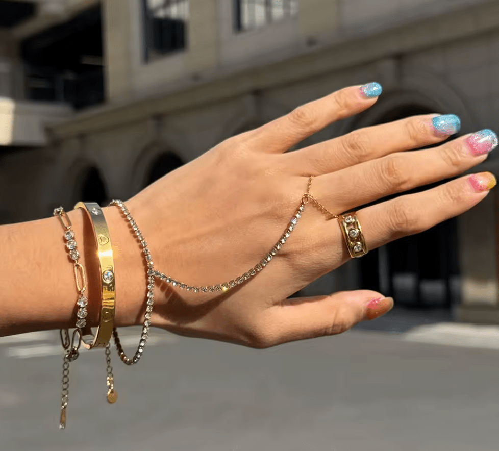 Fatemah V.2 Handchain - BLING LAB
